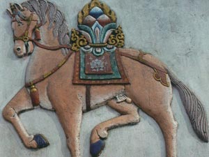 Изображение на стене храма. Дарджилинг, Индия. 